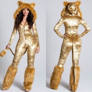 Yandy Exclusive Deluxe Lion Gold Crushed Velvet Hooded Costume